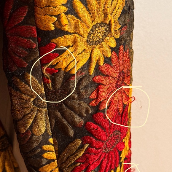 Floral Patterned Coat with Belt - Picture 4 of 12